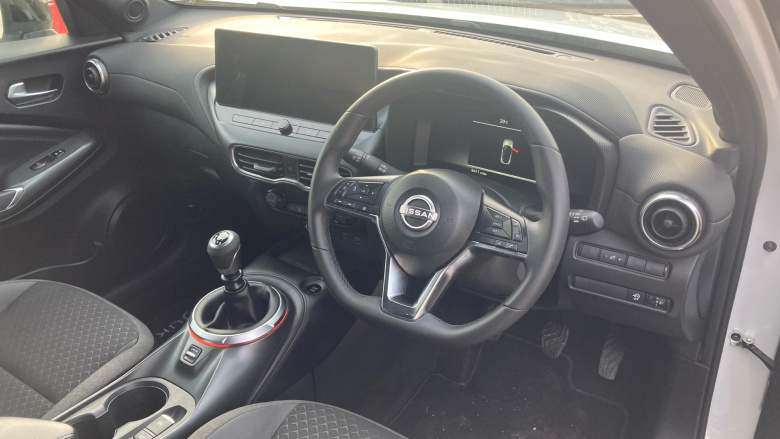 Nissan Juke 1.0 DiG-T N-Connecta 5dr Petrol Hatchback